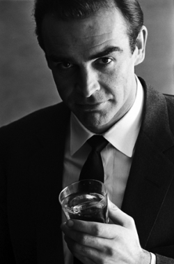 SEAN CONNERY, 1962 - ADVERTISING SHOOT FOR SMIRNOFF VODKA